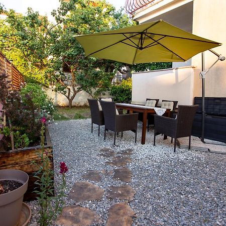 Apartment Beba Ровин Екстериор снимка